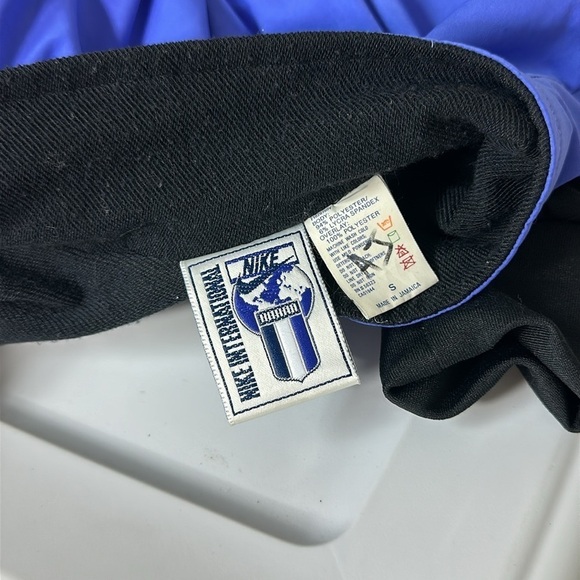 Nike International Full‎ Zip Jacket Small - Picture 3 of 4